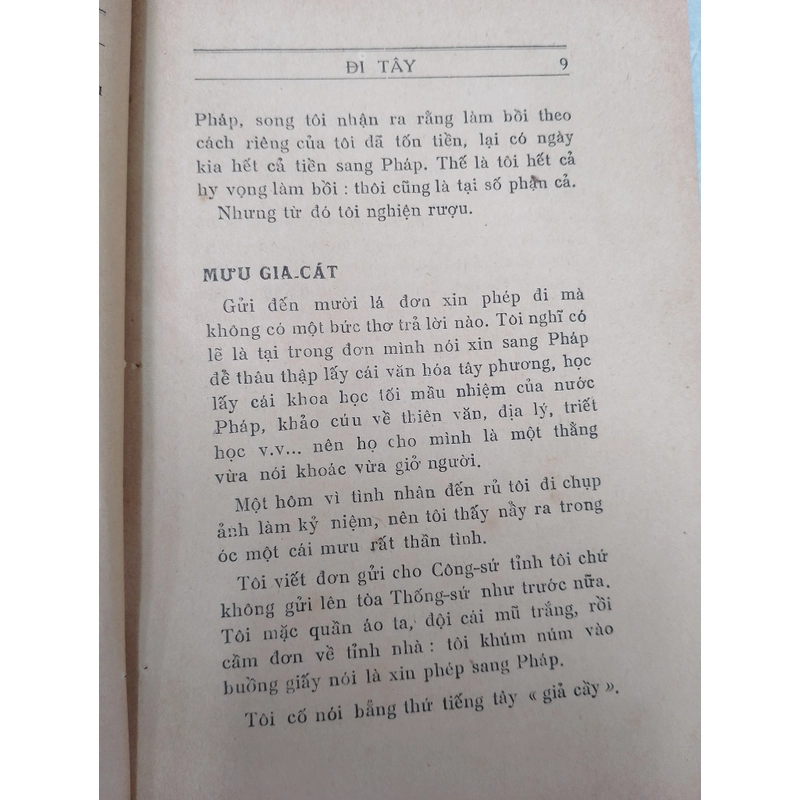 ĐI TÂY - NHẤT LINH 
 520982