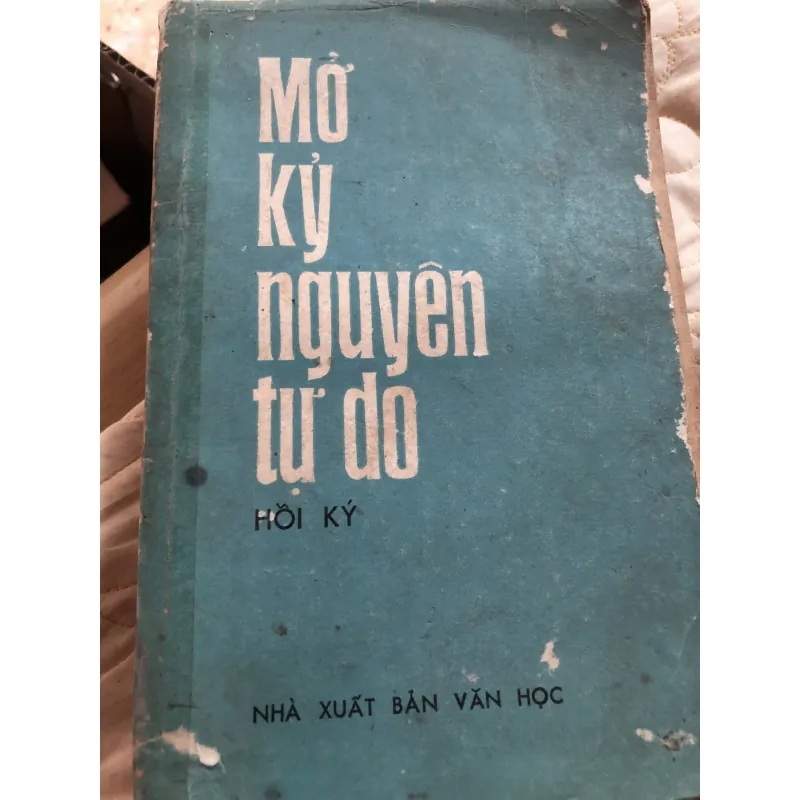 mở kỷ nguyên tự do hồi ký 1024091
