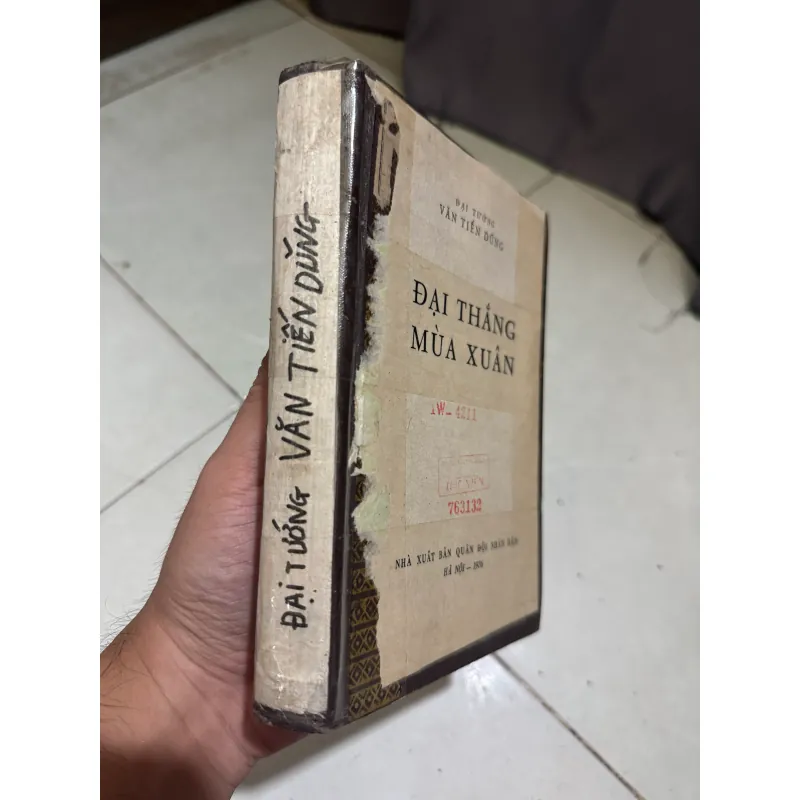 Sách Đại Thắng Mùa Xuân - đại tướng Văn Tiến Dũng  1010946