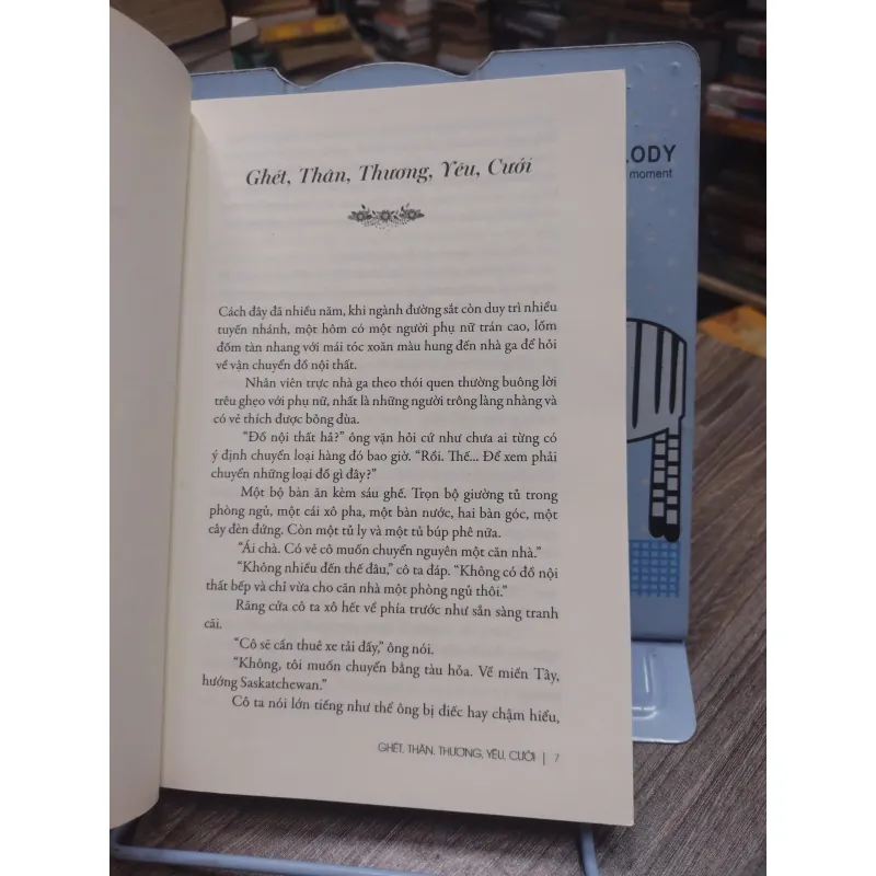 Sách: Ghét, thân, thương, yêu, cưới - Alice Munro (A3) 595970