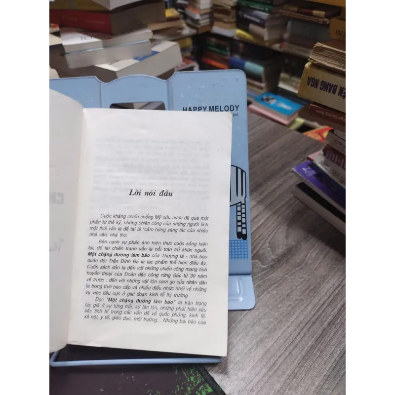 Sách: Một số chặng đường làm báo - Tác giả: Trần Đình Bá (A2) 607431