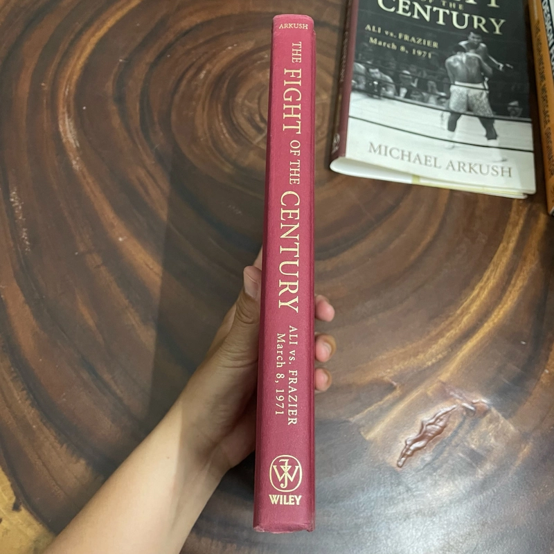 II English Book: The Fight Of The Century - Michael Arkush - 2008 442941