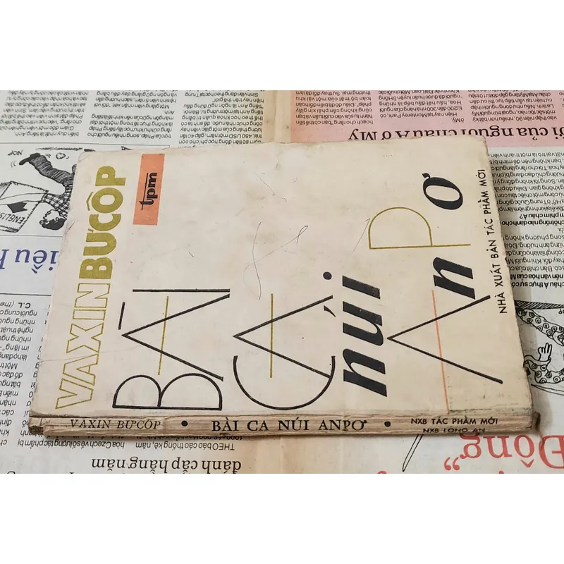 BÀI CA NÚI ALPES - nhà văn Vasil Bykov 728209