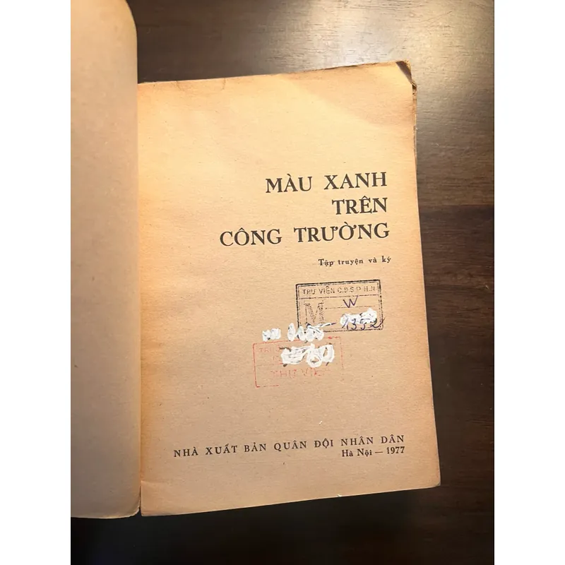 Combo 4 cuốn văn học kháng chiến (xb từ 1971 - 1976, 1 cuốn 1980) 553227