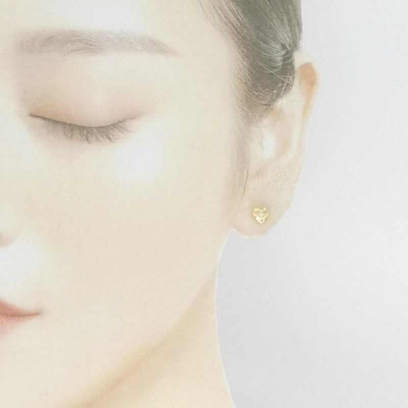 Bông tai kim cương hình trái tim K18YG 0.06CT - Hàng hiệu Chính hãng 872793