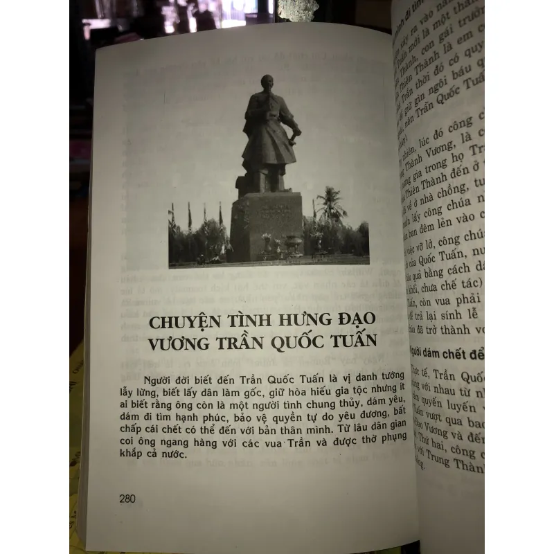 Bí sử hậu cung - Minh Châu và DSC 776949