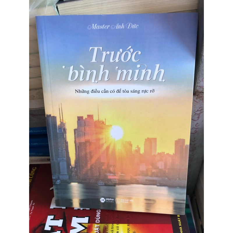 sách Trước bình minh cũ 537056