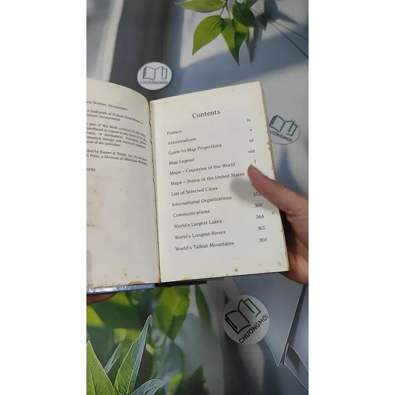 Webster's International Atlas 990493