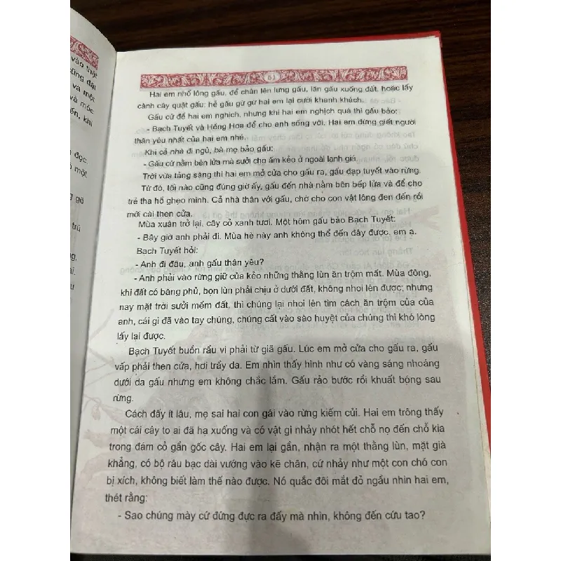 Nàng Bạch Tuyết và bảy chú lùn- Truyện cổ Grim 599686