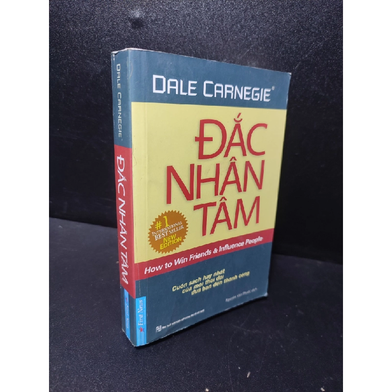 Đắc Nhân Tâm Dale Carnegie 2020 (Khổ Nhỏ) mới 80% ố, bẩn bìa, tróc gáy, mộc đỏ HPB.HCM2301 kỹ năng 68292