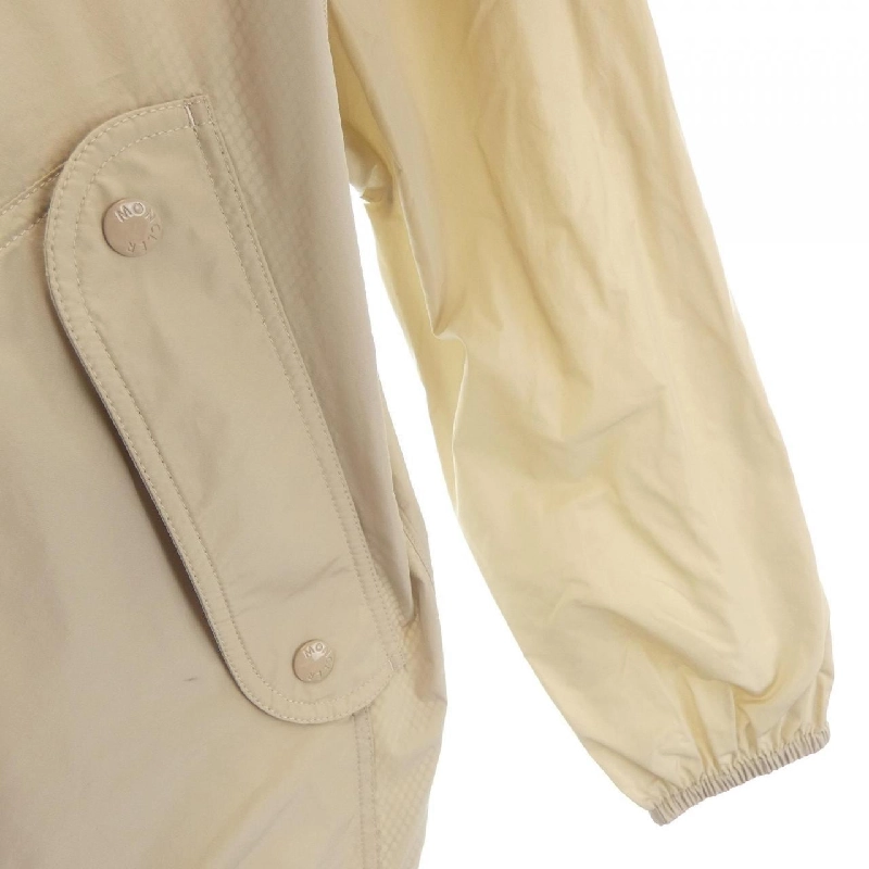 Áo khoác MONCLER 633322