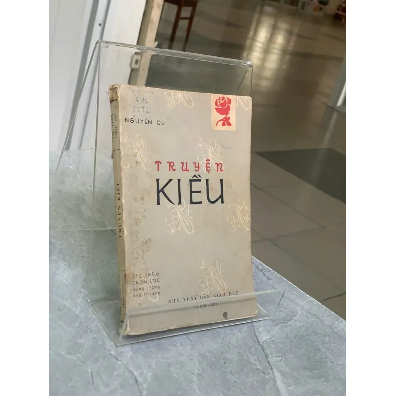 TRUYỆN KIỀU - NGUYỄN DU 737058