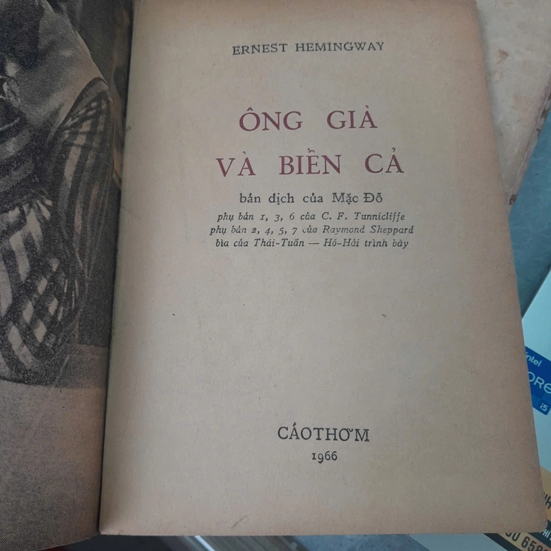 ÔNG GIÀ VÀ BIỂN CẢ - ERNEST HEMINGWAY 522954