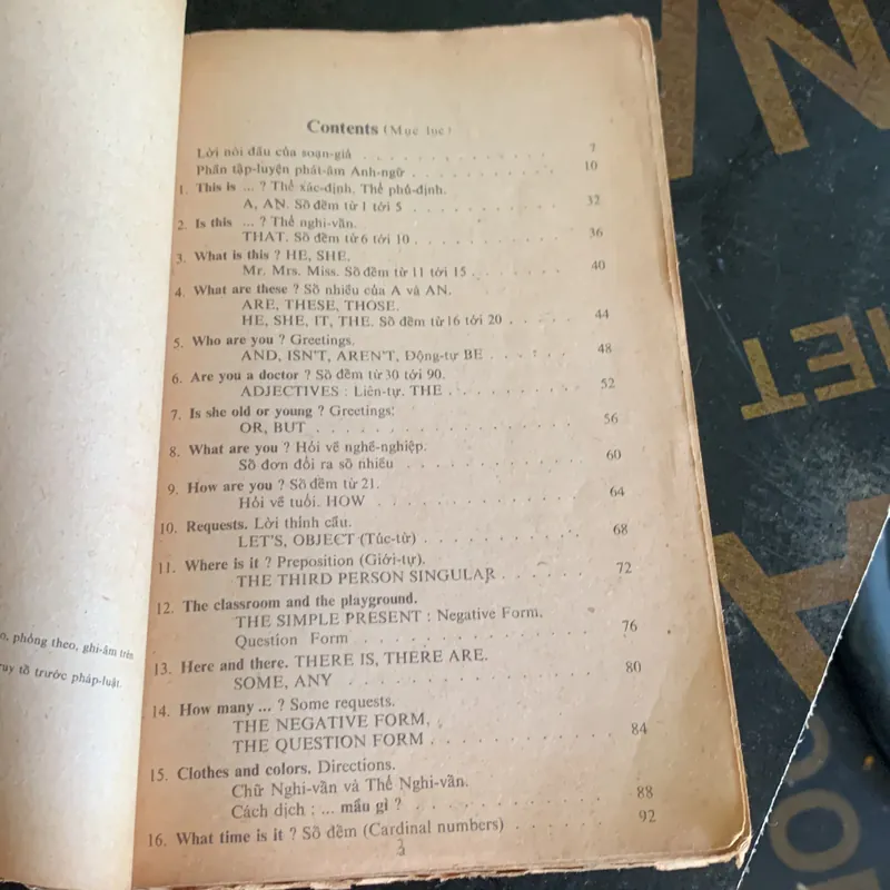 MODERN ENGLISH for Vietnamese Students, Lê Bá Kông 575350