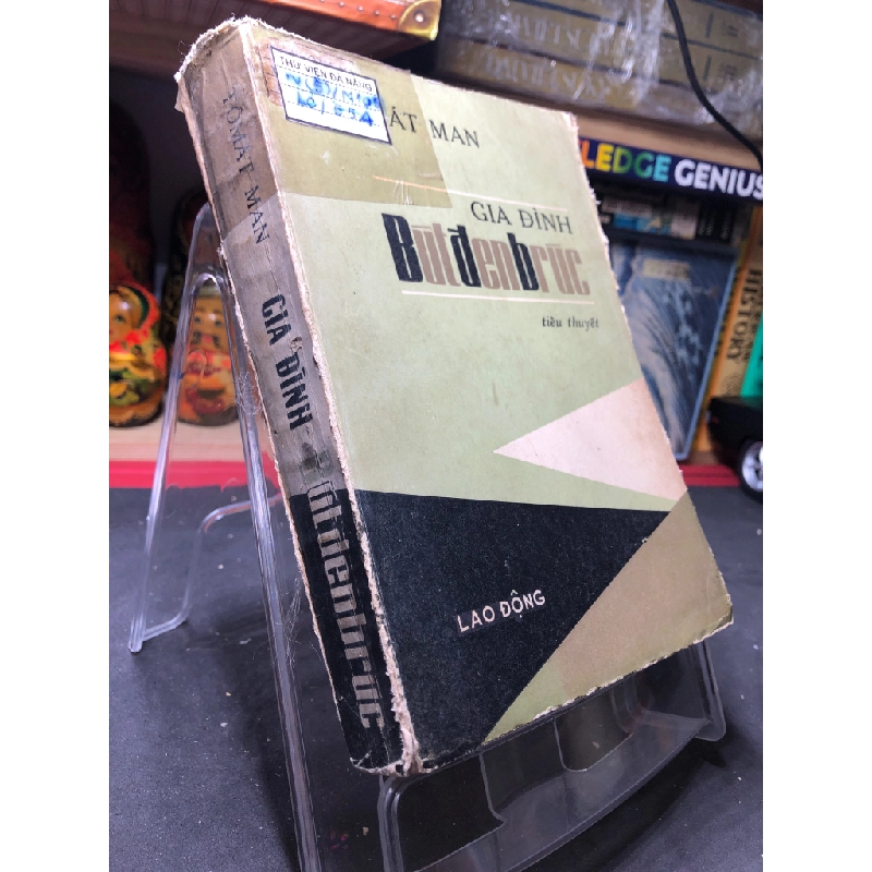 Gia đình Butdenbruc 1975 mới 50% ố vàng nặng rách bìa Tomat Man HPB0906 SÁCH VĂN HỌC Oreka-Blogmeo 161072