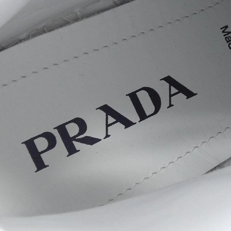 Giày sneaker PRADA logo tam giác 1T793M - Hàng hiệu Authentic 830302