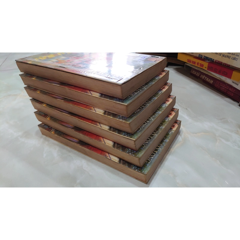 ĐỘC CÔ CẦU BẠI: Giang Hồ Nghĩa Hiệp (Bộ 6 tập)
- Cổ Long 222767