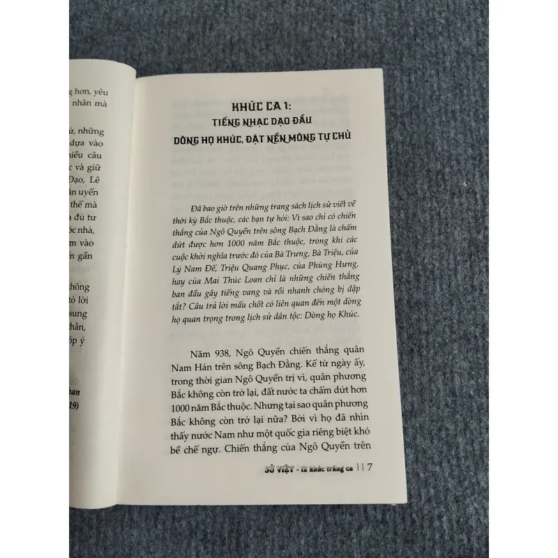 SỬ VIỆT 12 KHÚC TRÁNG CA 701881