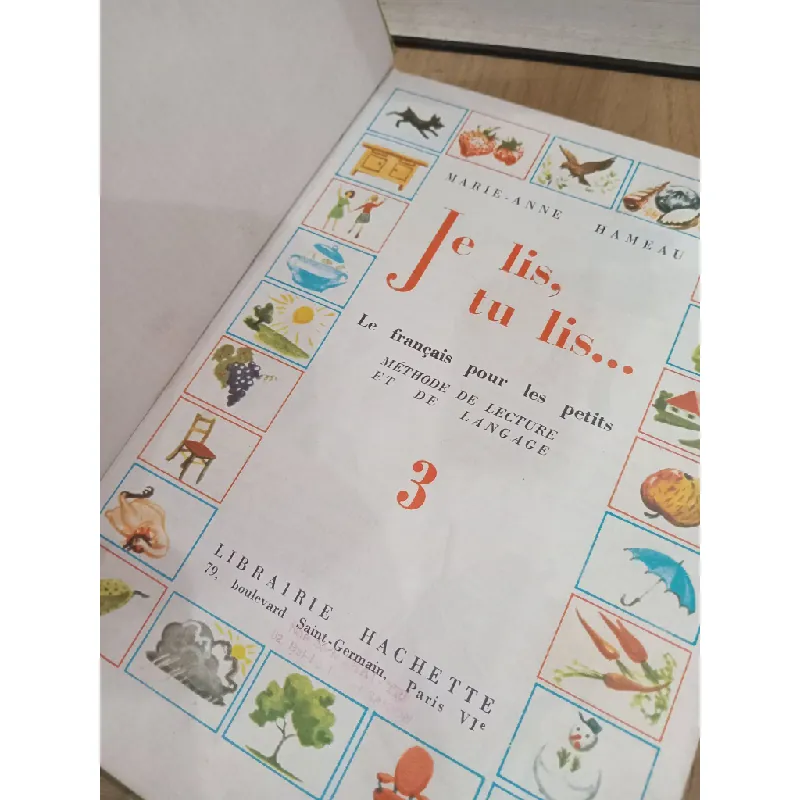 Je lis, tu lis - Marie-Anne, Hameau 593058