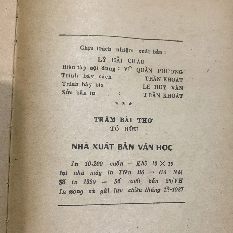 Trăm bài thơ _ Tố Hữu 222727