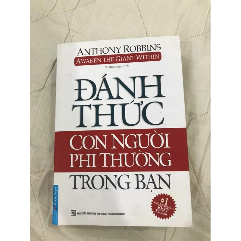 Sách + Đánh Thức con người phi thường trong bạn + ANTHONY ROBBINS + còn mới 334780