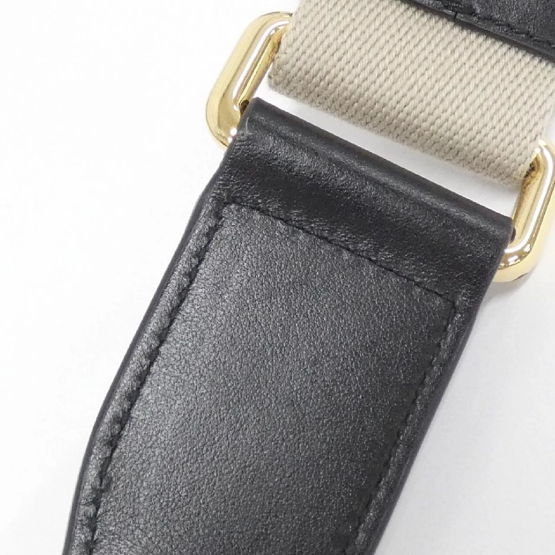 Túi xách vai Gucci 723776 UM8HG 609241