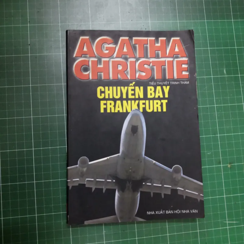 Chuyến bay Frankfurt - Agatha Christie 591737