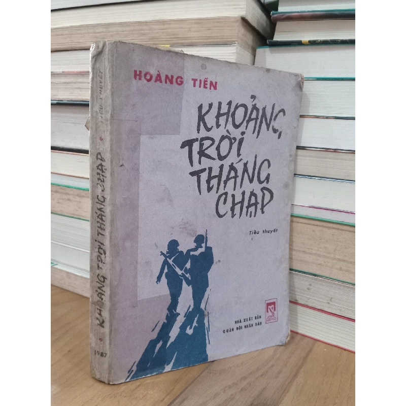 Khoảng trời tháng chạp - Hoàng Tiến 734395