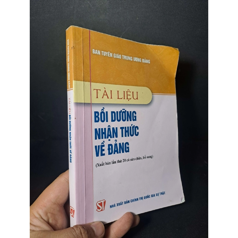 Tài liệu bồi dưỡng nhận thức về Đảng - 2022 mới 80% nhăn góc - GIÁO TRÌNH, CHUYÊN MÔN - HCM0111 923732