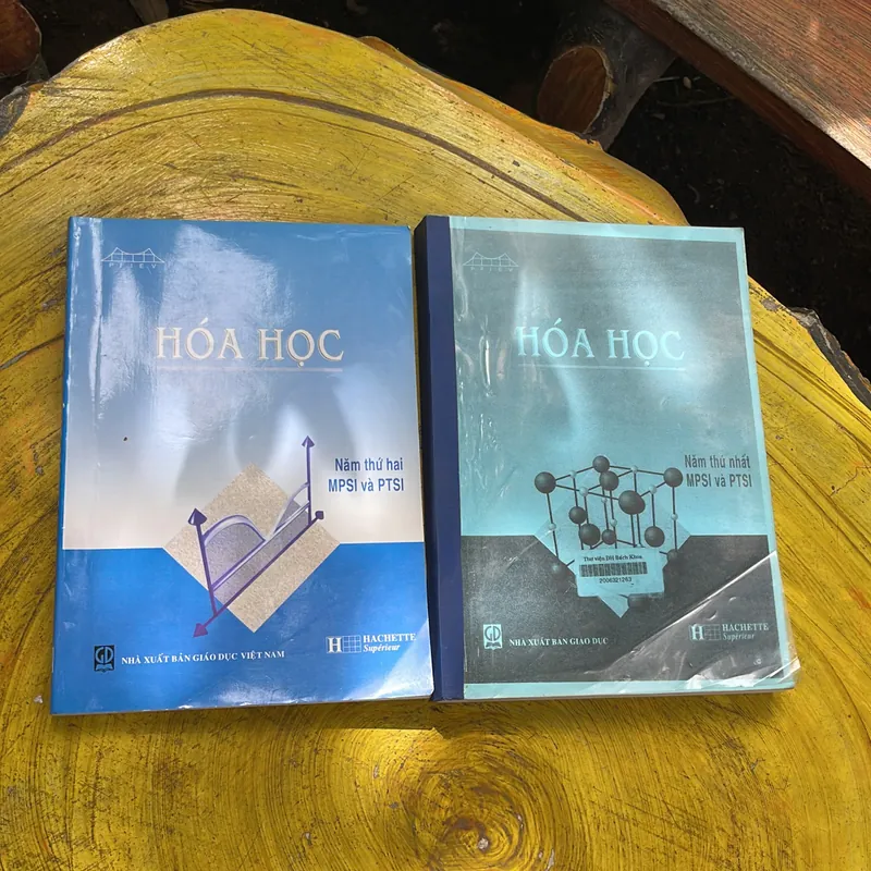 HOÁ HỌC NĂM THỨ NHẤT & NĂM THỨ GAI 734251