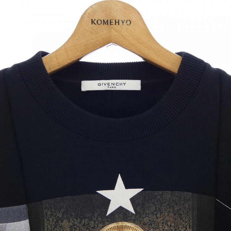 GIVENCHY Sweater 642918