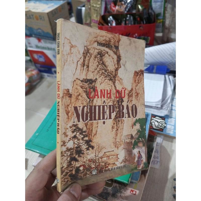 Lành Dữ Nghiệp Báo - Thích Chân Tính 2005 mới 80% ố bẩn có mộc (Sách văn học) HCM1304 1011557