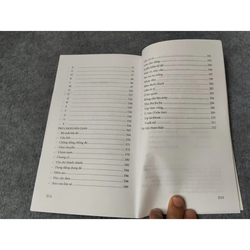 TUYỂN TẬP THƠ, ĐỒNG DAO VÀ CÁC TRÒ CHƠI DÂN GIAN VIỆT NAM 718966