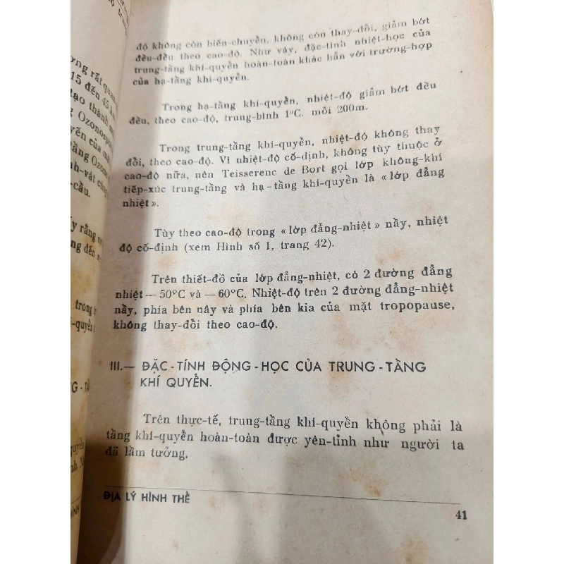 Địa lý hình thể - Ông Bà Lâm Thanh Liêm ( quyển II khí hậu nhập môn ) 126703