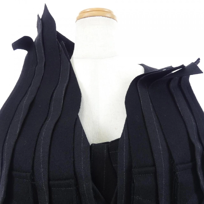 SACAI 24-07406 Áo gile - Hàng hiệu Chính hãng 823306