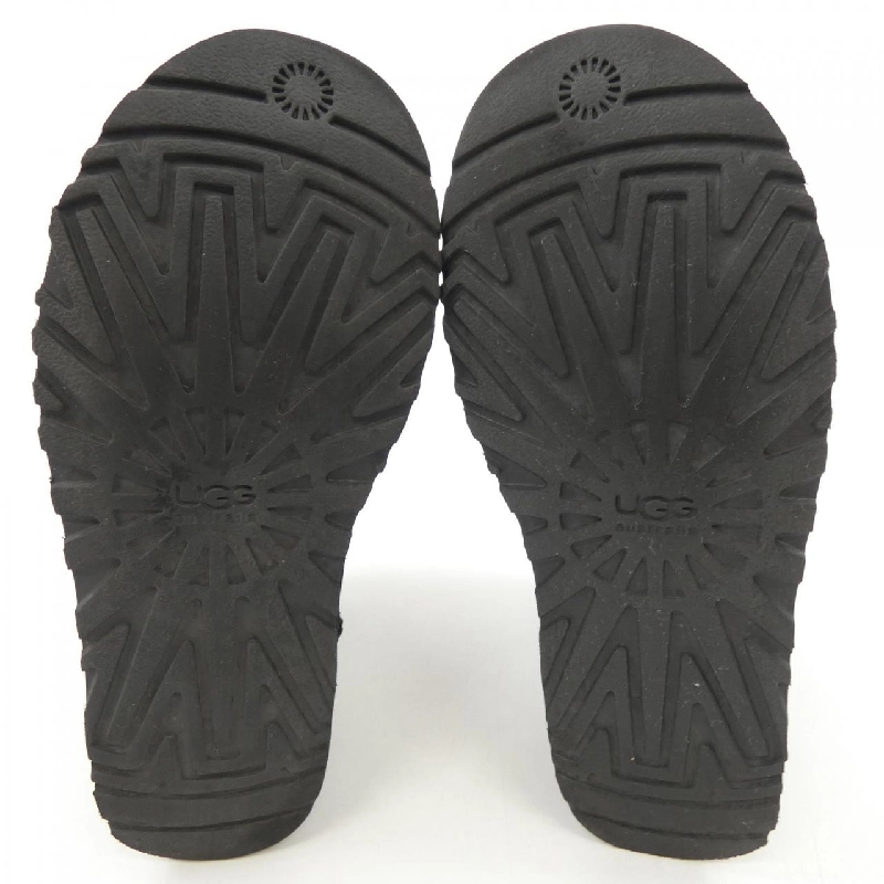 Giày bốt UGG - Hàng hiệu Authentic 828564