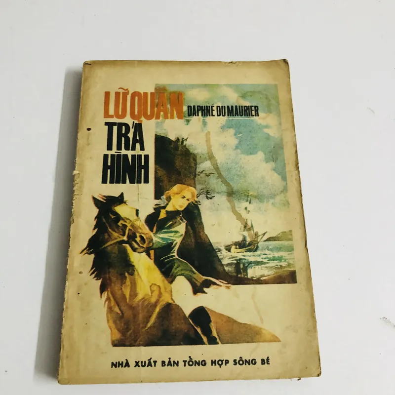 LỮ QUÁN TRÁ HÌNH  568223