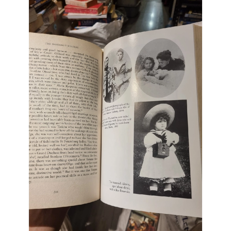 The Romanov Sisters - Helen Rappaport 449490