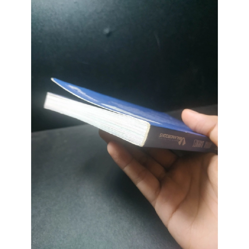 [59K/kg] Kiên cường trên mọi chiến trường 2019 - Anna Barnes (có chữ ký) new 90% HCM2207 437126