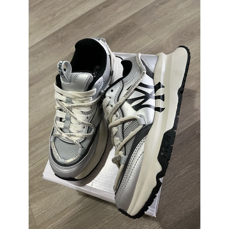 Giày mlb nữ sz 38 like new 202624