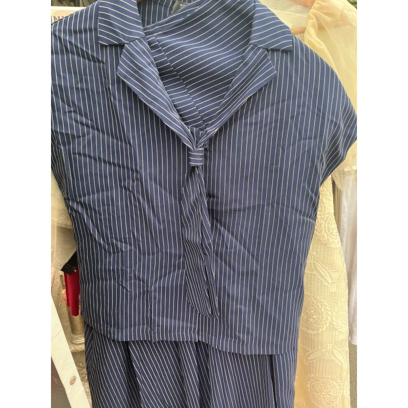 Áo len nữ cổ V bo hàng hiệu màu đỏ size M 707558