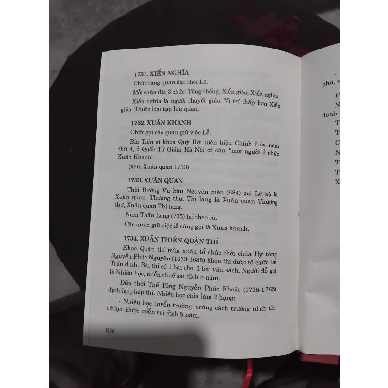Từ điển chức quan Việt Nam của Đỗ Văn Ninh  985326