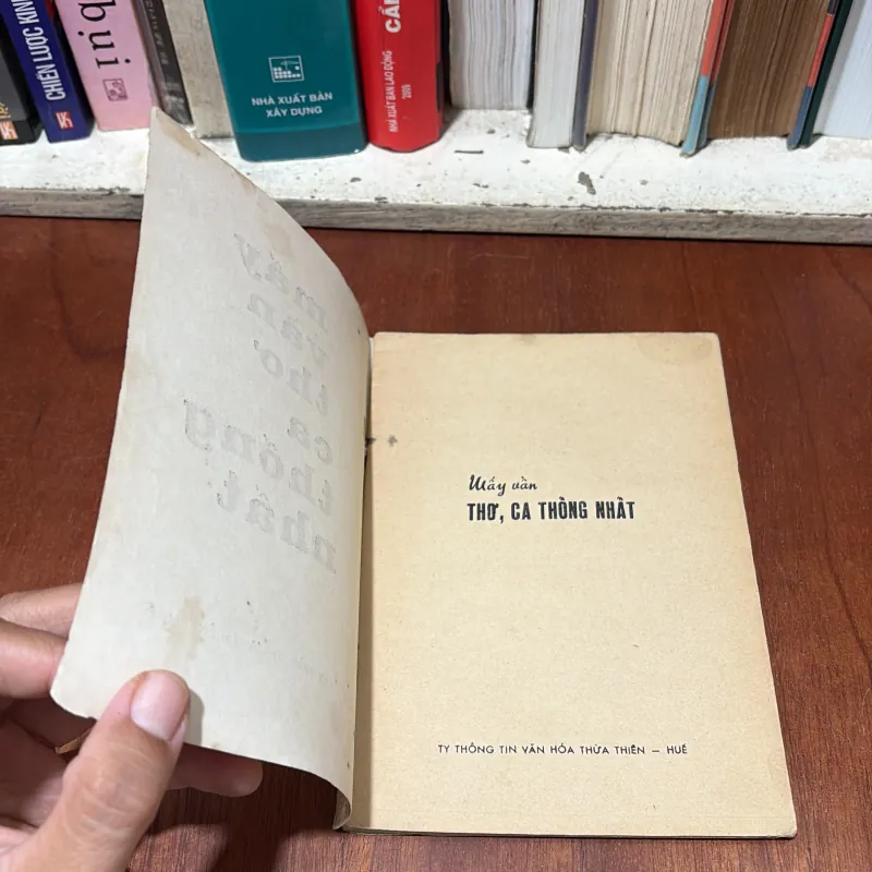 II Sách Xưa: Mấy Vần Thơ Ca Thống Nhất 764576