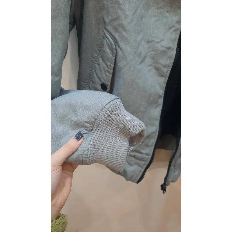 Áo khoác nam H&M size L màu ghi 378441