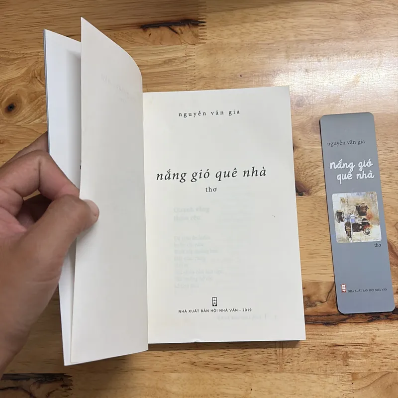 [Chữ Ký Tác Giả] - II Thơ: Nắng Gió Quê Nhà - Nguyễn Văn Gia - 2019 690049