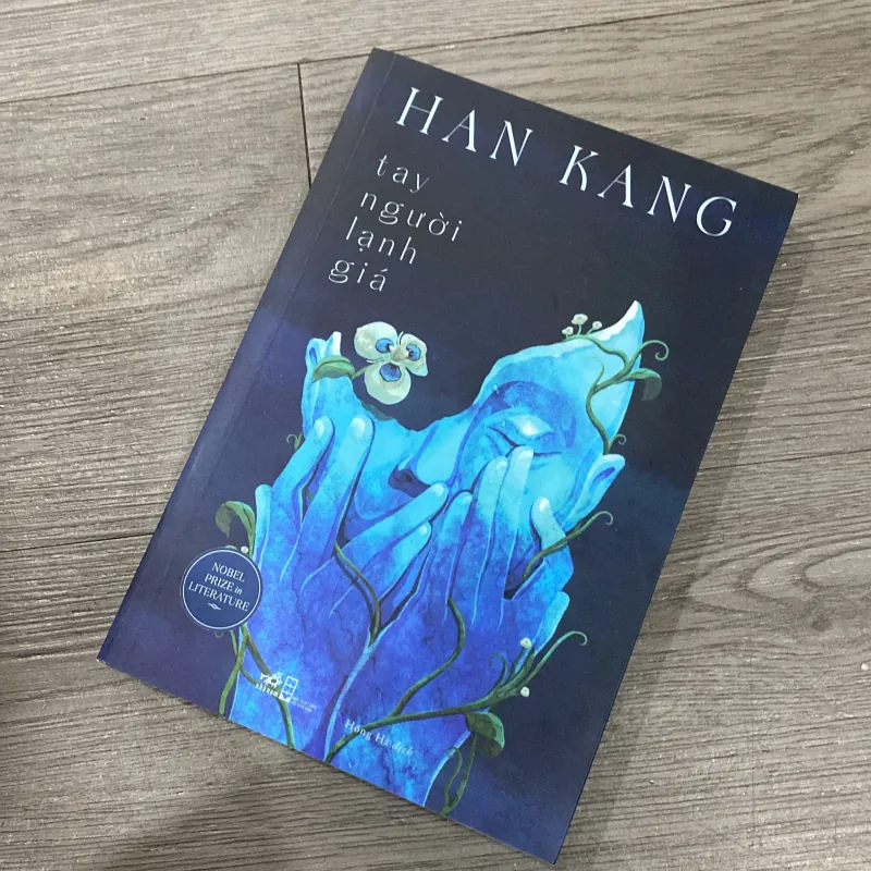 Tay người lạnh giá 1022867