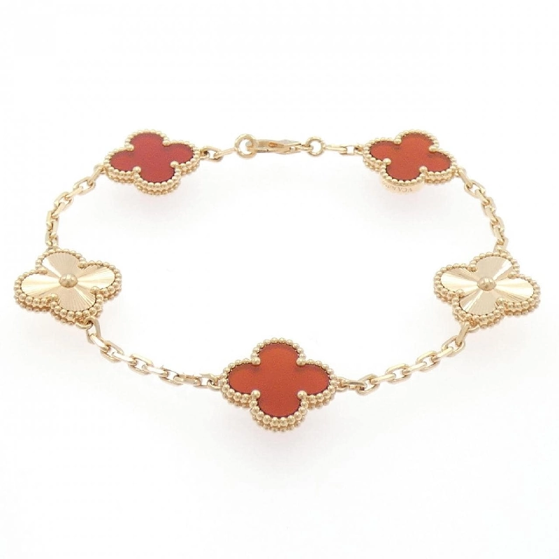 Vòng tay Vintage Alhambra 5 họa tiết của Van Cleef & Arpels 665897