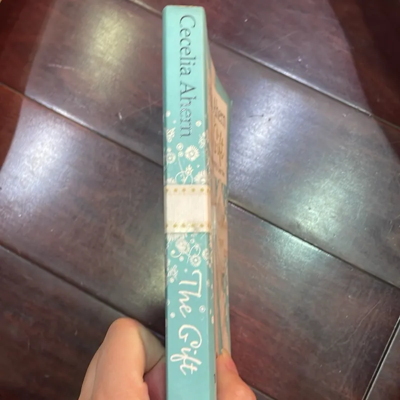  🎁 The Gift -A Magical Christmas Story Family- cecelia ahern ngoại văn no 1 Bestseller  1054260