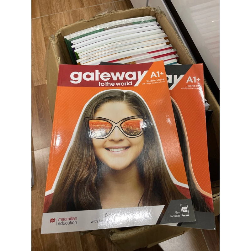 Giáo trình bản quyền Gate way to the the world A1+ 534223
