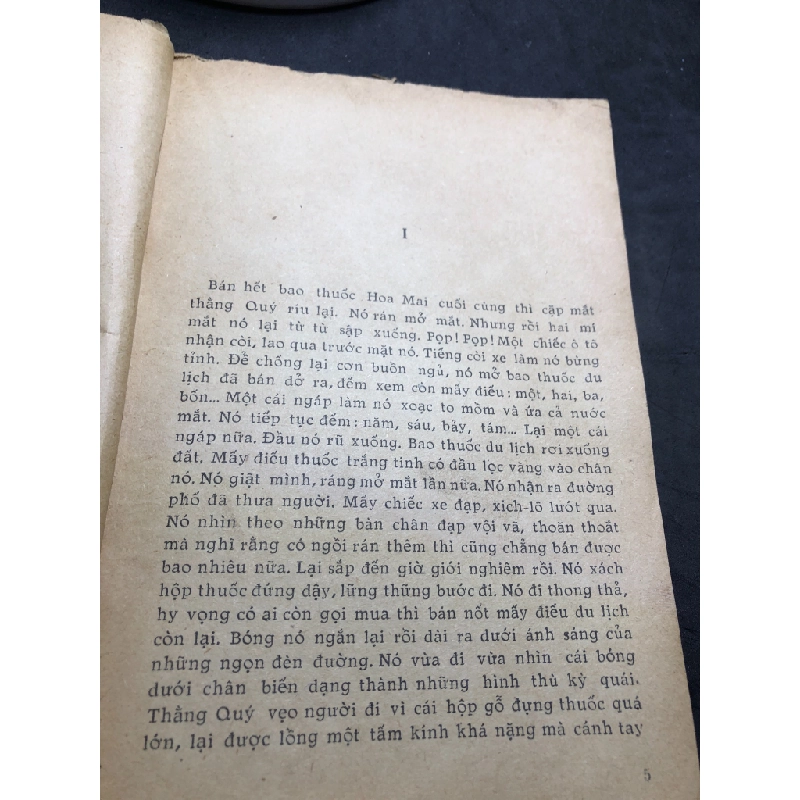 Thám tử đường phố mới 50% ố nặng rách gáy có dấu mộc và viết nhẹ trang đầu 1981 Thanh Đạm HPB0906 SÁCH VĂN HỌC 164217